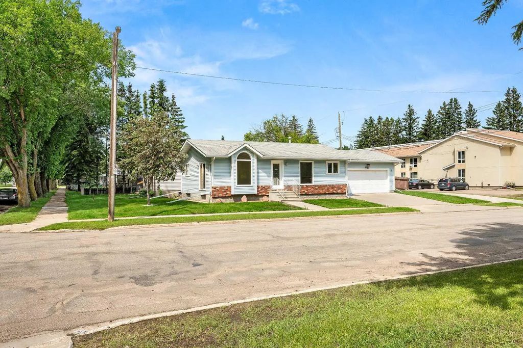 5502 46 Street , Lloydminster