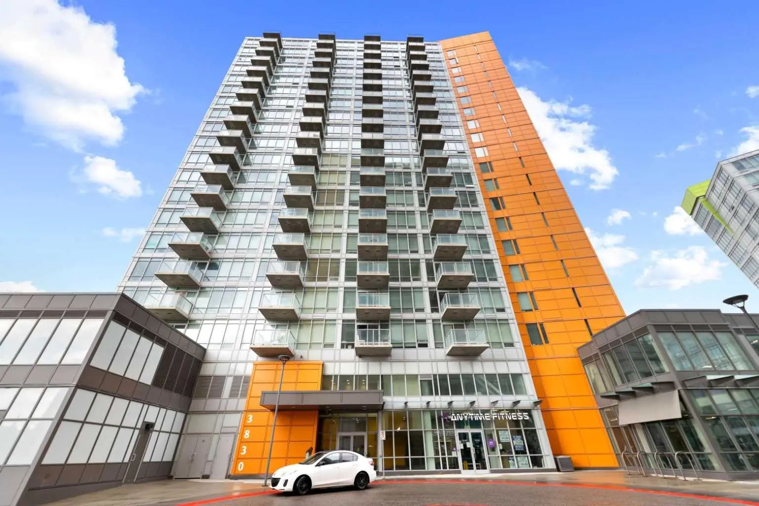 211 3830 Brentwood Road Northwest, Calgary – Residential Apartment Listing Photo 2