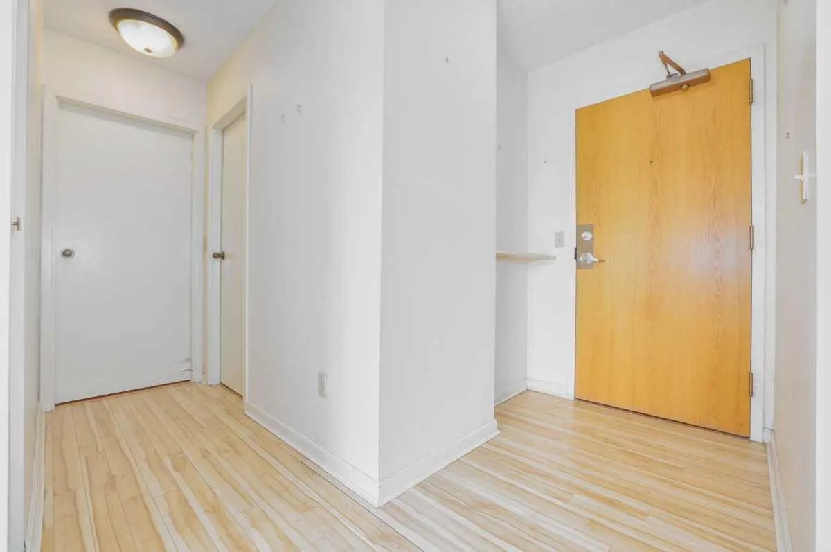 208 80 Point Mckay Crescent Northwest, Calgary – Residential Apartment Listing Photo 3