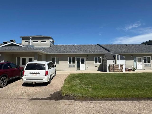5 4304 51 Street , Spirit River