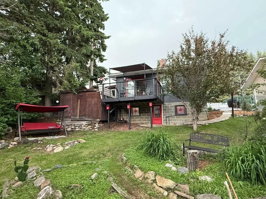 4703 47 Avenue , Myrnam