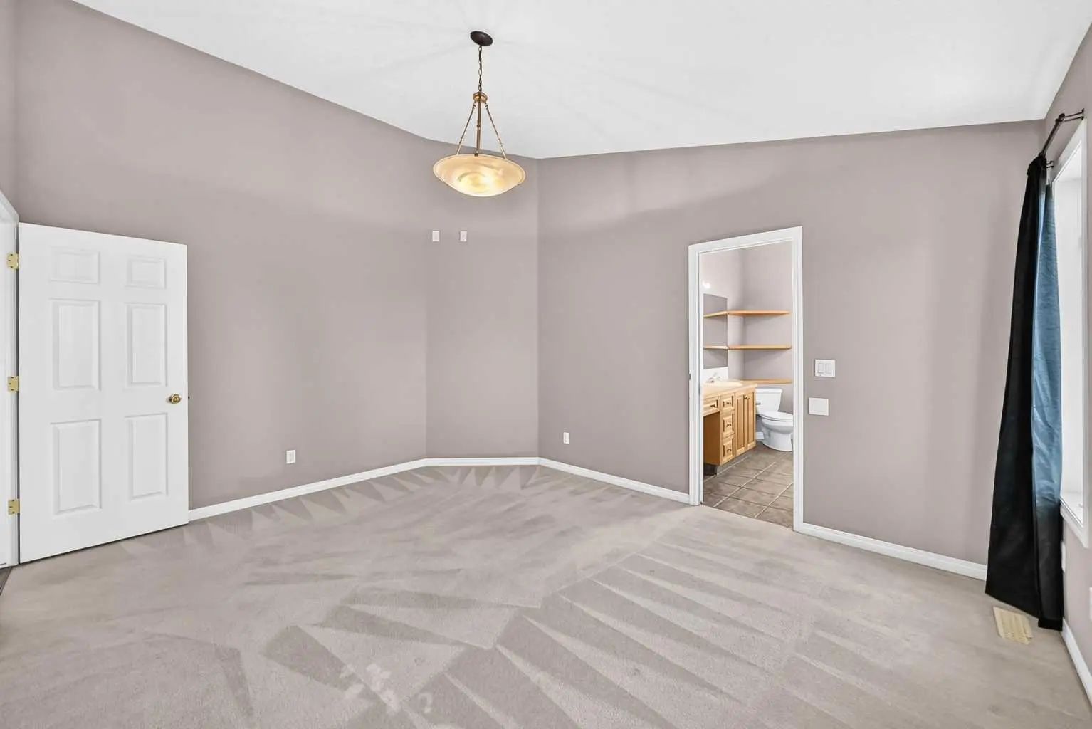 311 Royal Crest Bay Northwest, Calgary – Residential Detached Listing Photo 25
