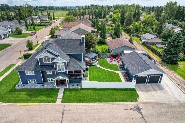 833 10 Avenue Ne, Three Hills