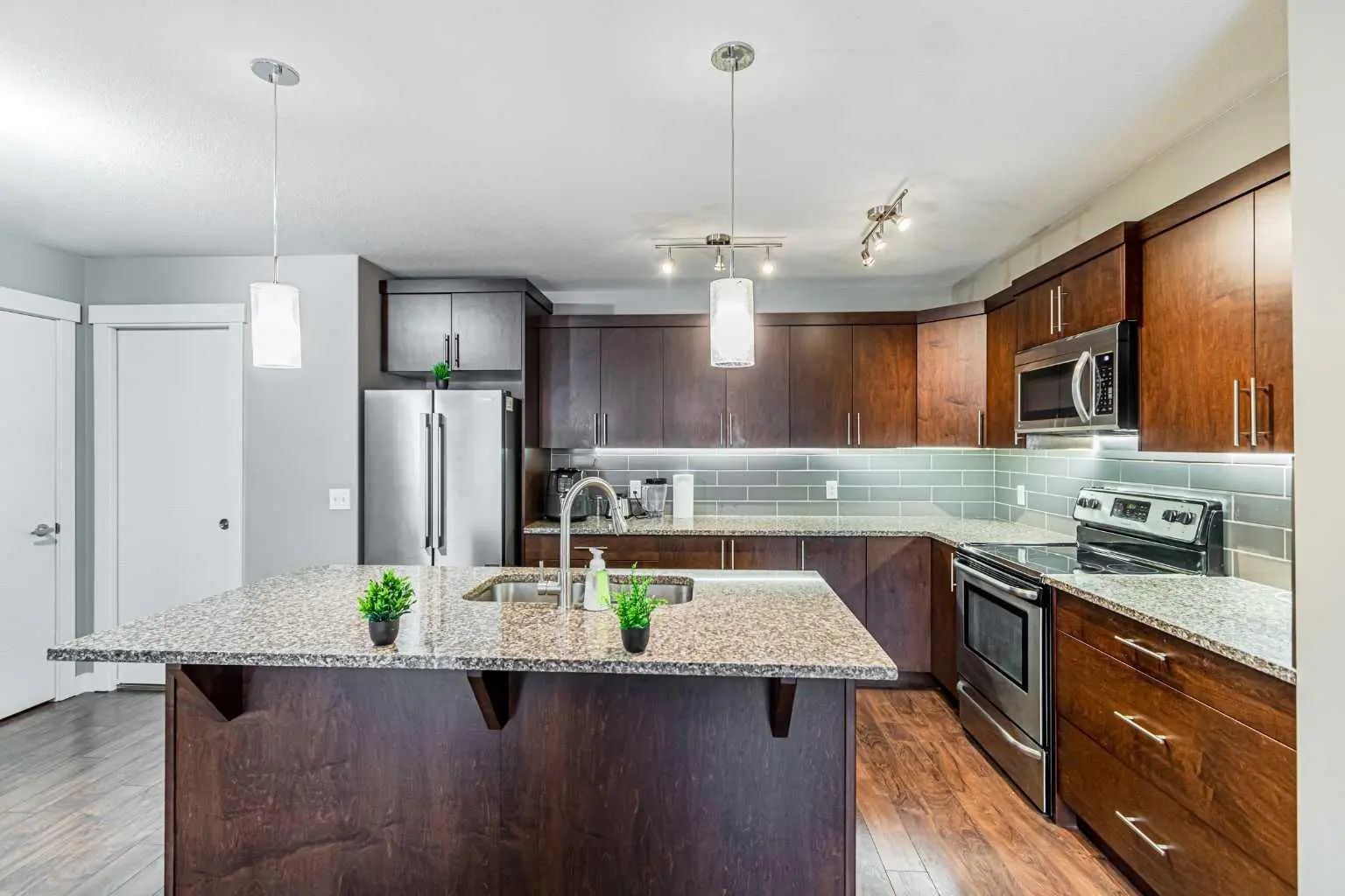 535 Redstone View Northeast, Calgary – Residential Row/Townhouse Listing Photo 12