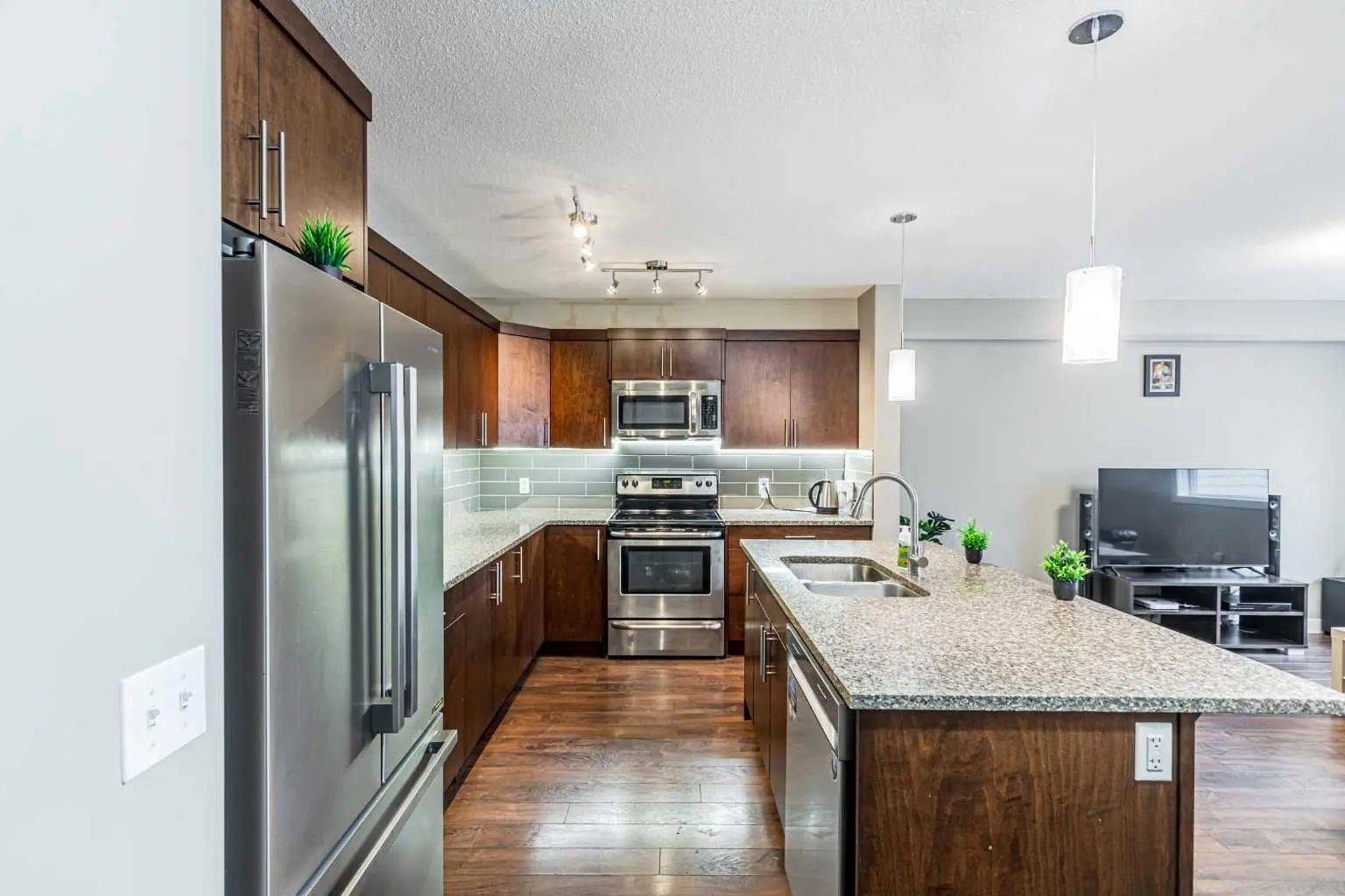 535 Redstone View Northeast, Calgary – Residential Row/Townhouse Listing Photo 13