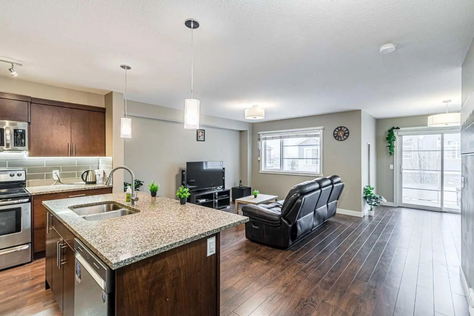 535 Redstone View Northeast, Calgary – Residential Row/Townhouse Listing Photo 14