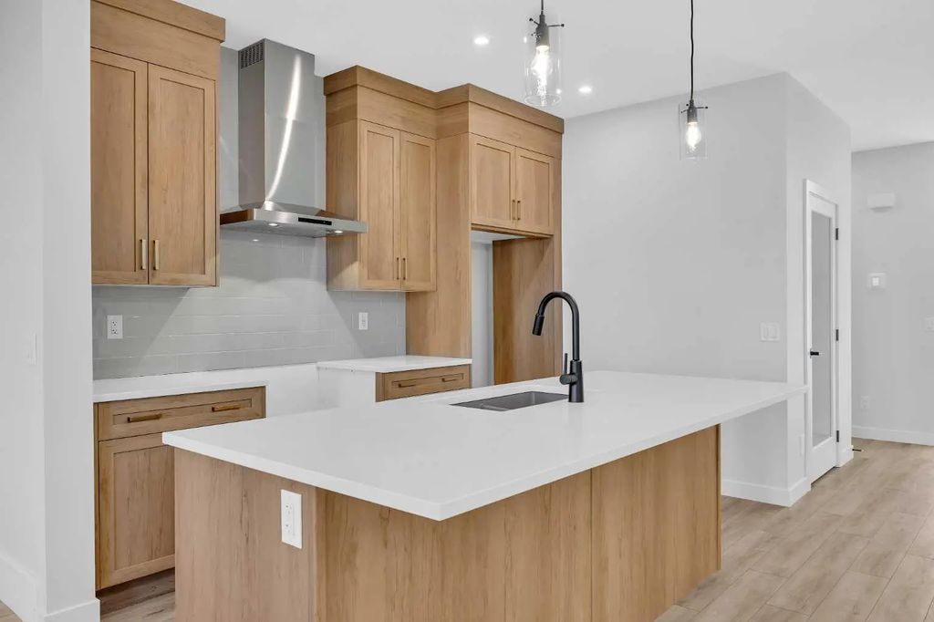26 Versant Path Sw, Calgary
