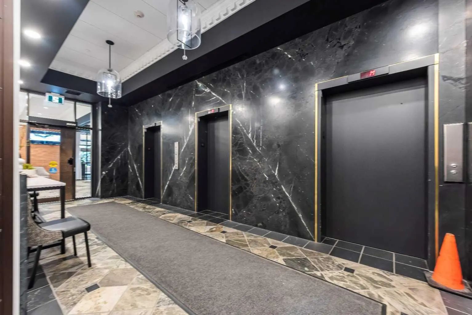1502 1100 8 Avenue Southwest, Calgary – Residential Apartment Listing Photo 7