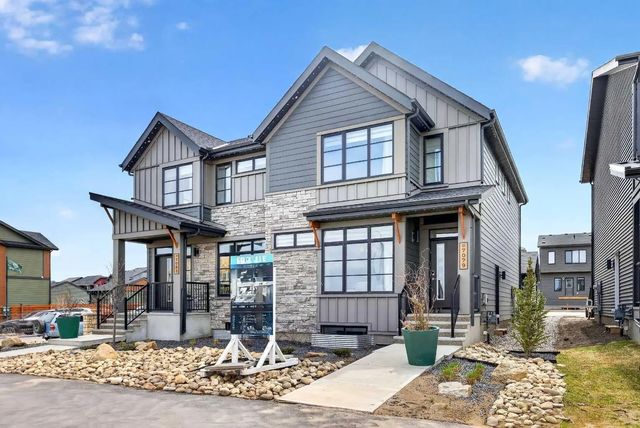 7079 Rangeview Avenue Se, Calgary