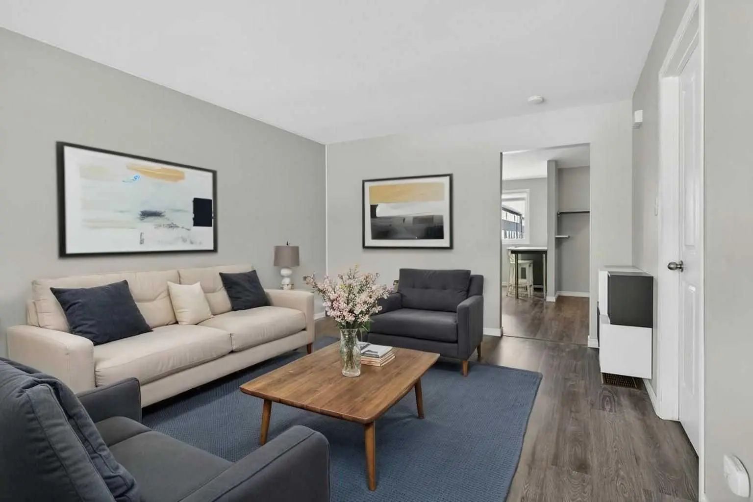 303 2211 19 Street Northeast, Calgary – Residential Row/Townhouse Listing Photo 2