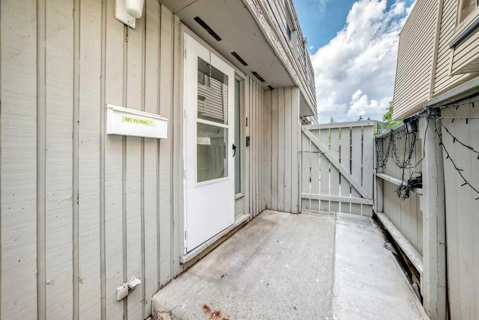 1 6408 4 Street Northeast, Calgary – Residential Row/Townhouse Listing Photo 2