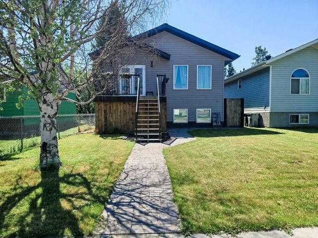4819 17 Avenue , Edson