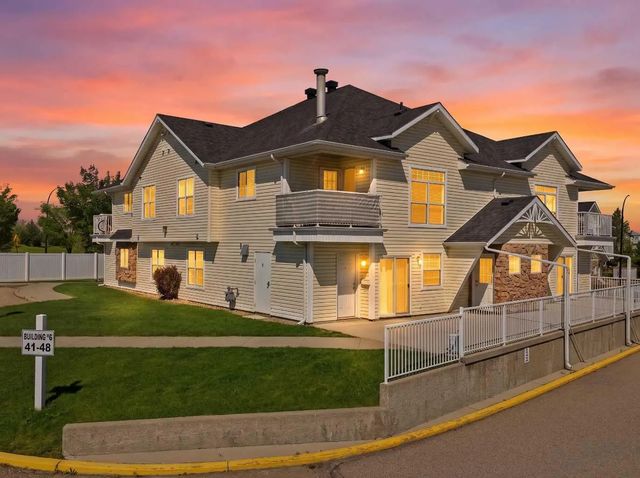 48 33 Jennings Crescent , Red Deer