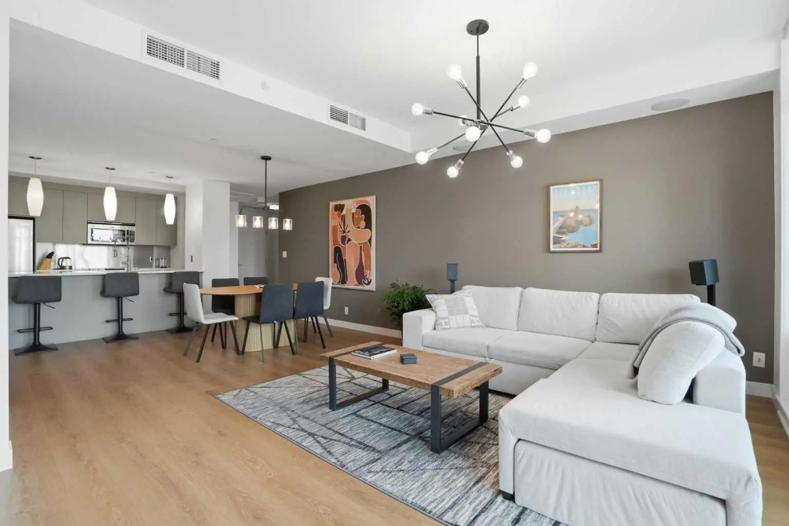 706 530 12 Avenue Southwest, Calgary – Residential Apartment Listing Photo 2