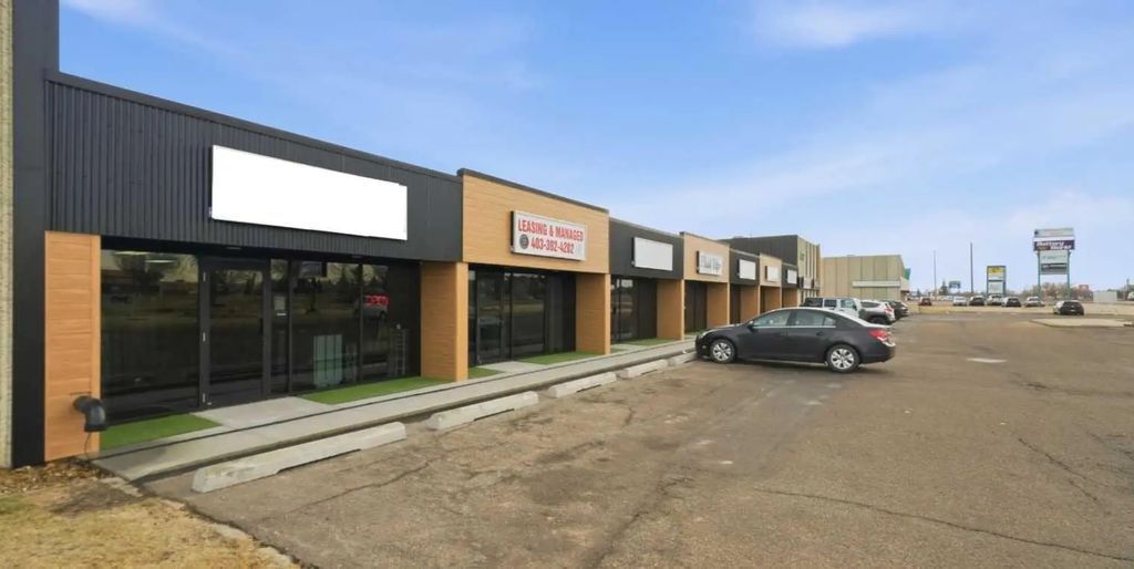 21 7727 50 Avenue , Red Deer