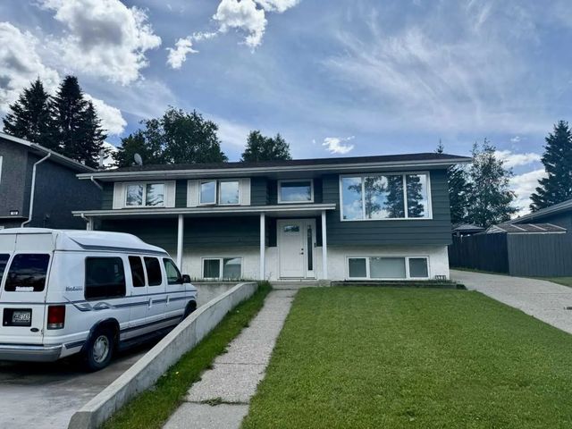 178 Hansen Drive , Hinton