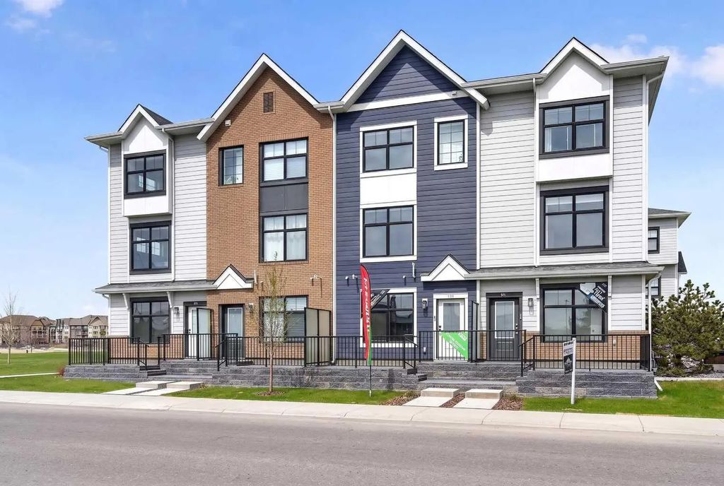 589 Mahogany Road Se, Calgary