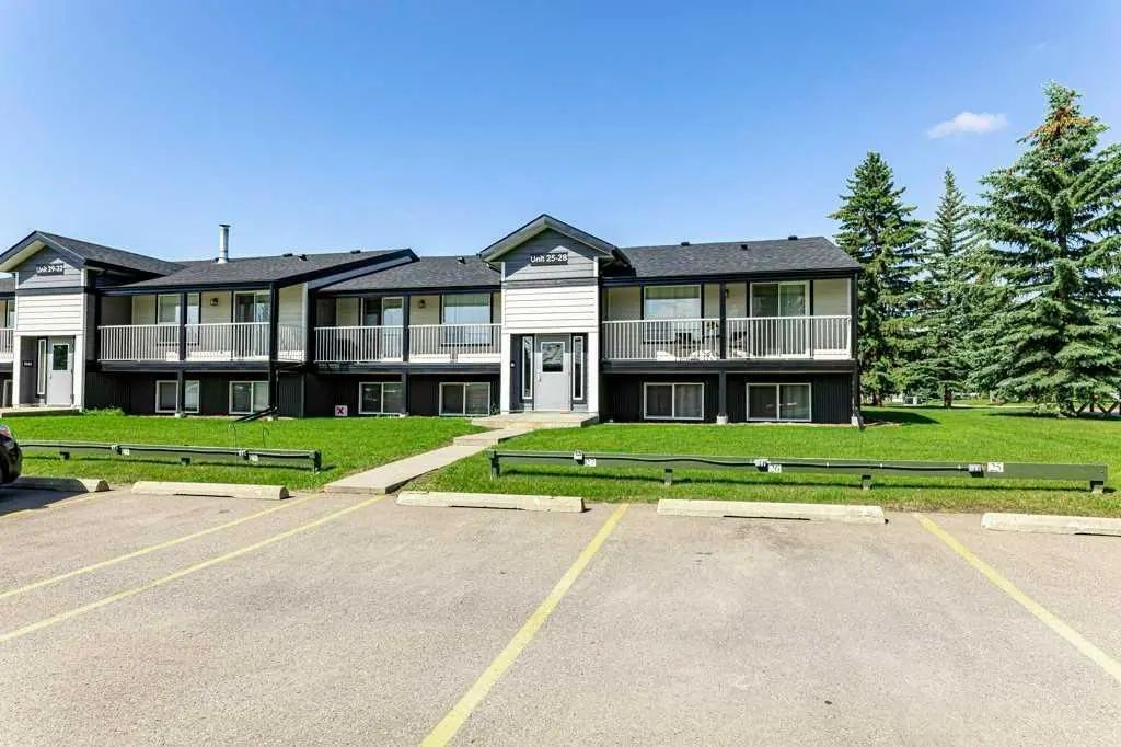27 11 Stanton Street , Red Deer
