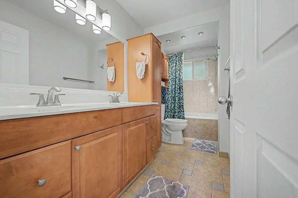 623 Cantrell Place Southwest, Calgary – Residential Detached Listing Photo 10