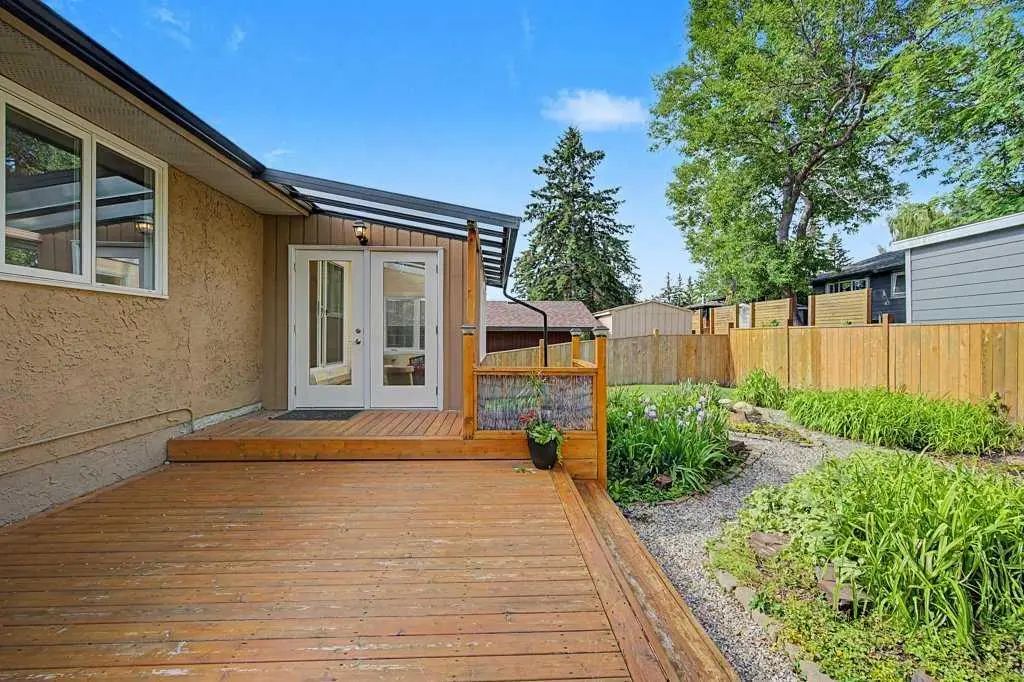 623 Cantrell Place Southwest, Calgary – Residential Detached Listing Photo 21