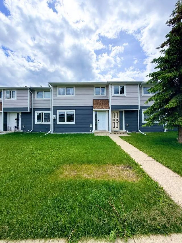 53 97 Avenue , Grande Cache