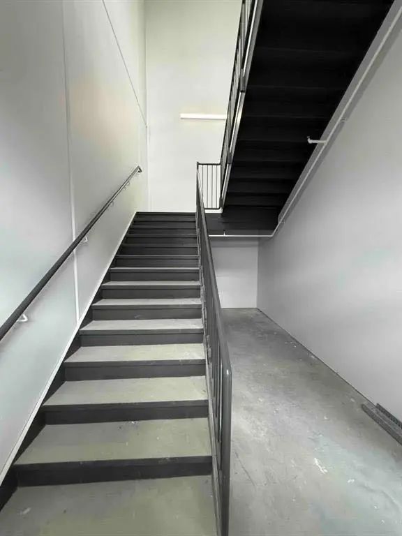 3235 6520 36 Street Northeast, Calgary – Commercial Industrial Listing Photo 10