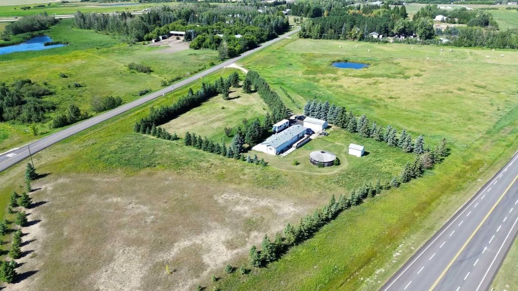 41113 Range Road 263  , Rural Lacombe County