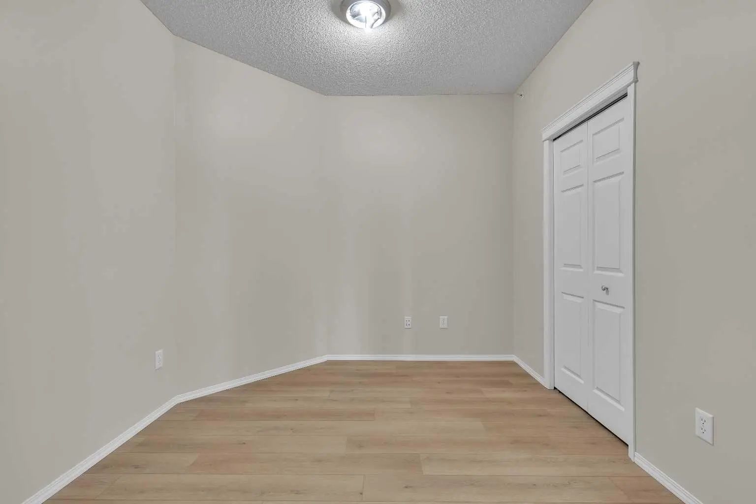 6307 70 Panamount Drive Northwest, Calgary – Residential Apartment Listing Photo 4