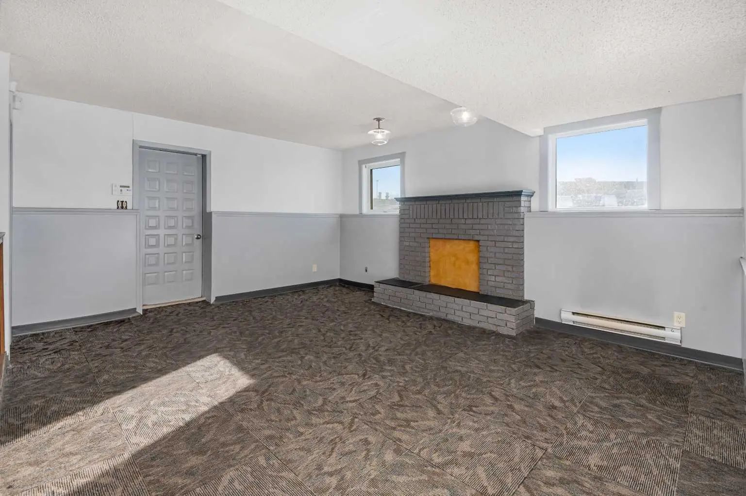 101 117 East Lake Crescent Northeast, Airdrie – Commercial Mixed Use Listing Photo 20