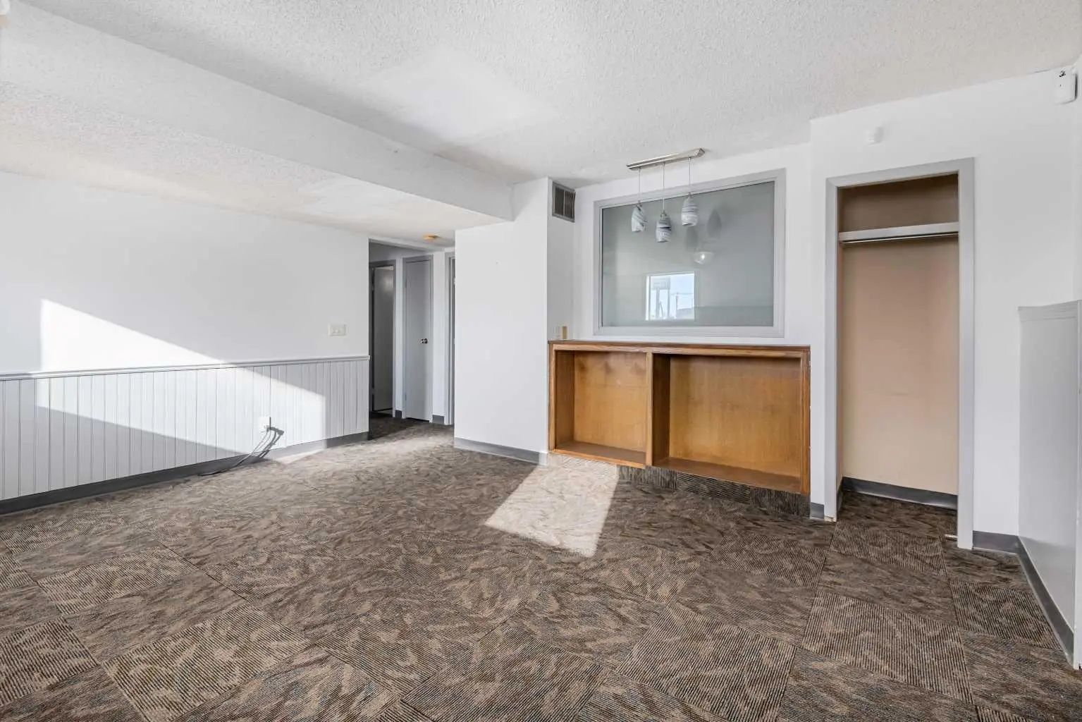 101 117 East Lake Crescent Northeast, Airdrie – Commercial Mixed Use Listing Photo 21
