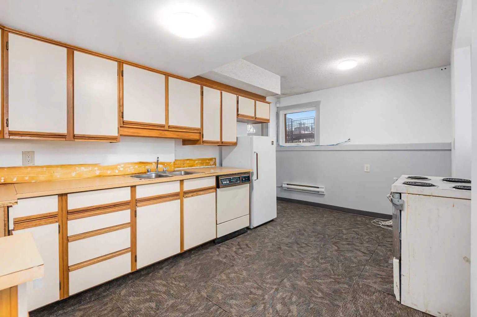 101 117 East Lake Crescent Northeast, Airdrie – Commercial Mixed Use Listing Photo 24