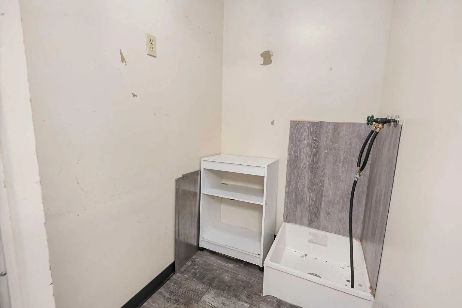 101 117 East Lake Crescent Northeast, Airdrie – Commercial Mixed Use Listing Photo 34