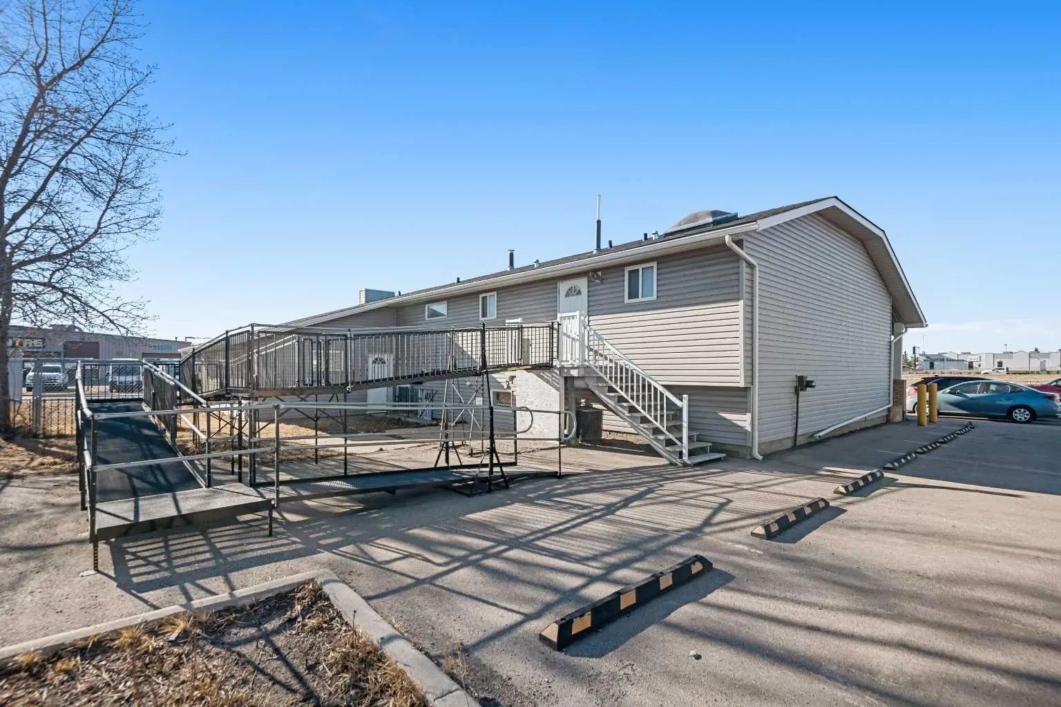101 117 East Lake Crescent Northeast, Airdrie – Commercial Mixed Use Listing Photo 43