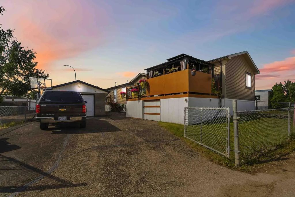 185 Grey Crescent , Fort McMurray