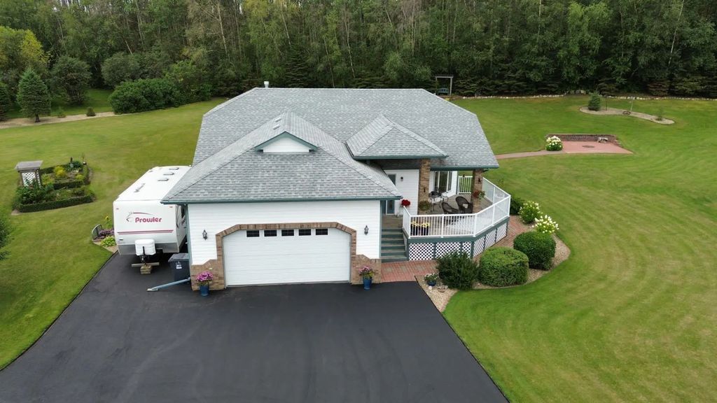 27 26110 Highway 11  , Rural Red Deer County