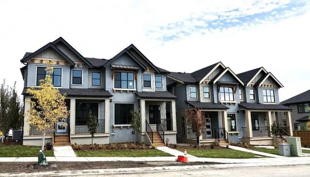 2236 81st Street Sw, Calgary