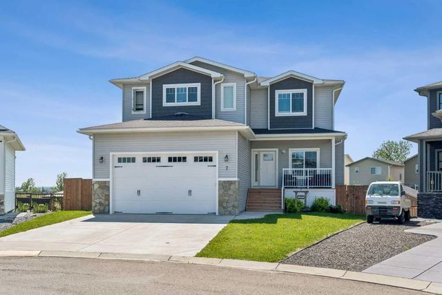 7 Bishop Circle , Carstairs
