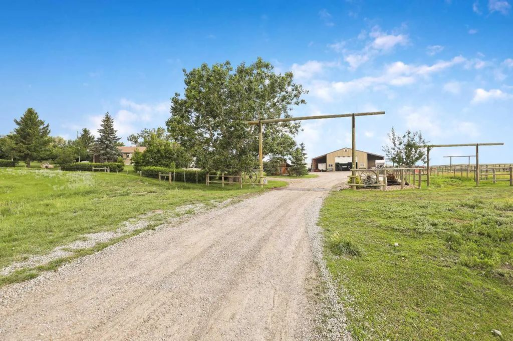 283022 Hwy 520  , Rural Willow Creek No. 26, M.D. of