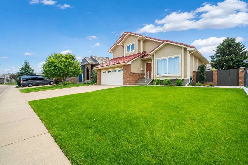 11 Taylor Crescent Se, Medicine Hat