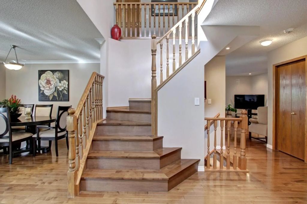 311 Douglasbank Green Se, Calgary