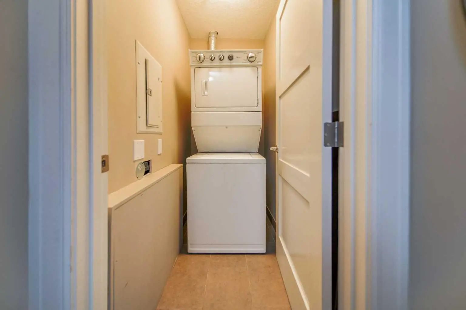 208 518 33 Street Northwest, Calgary – Residential Apartment Listing Photo 15