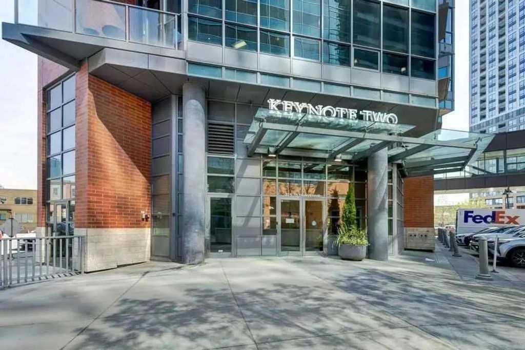 502 225 11 Avenue Se, Calgary
