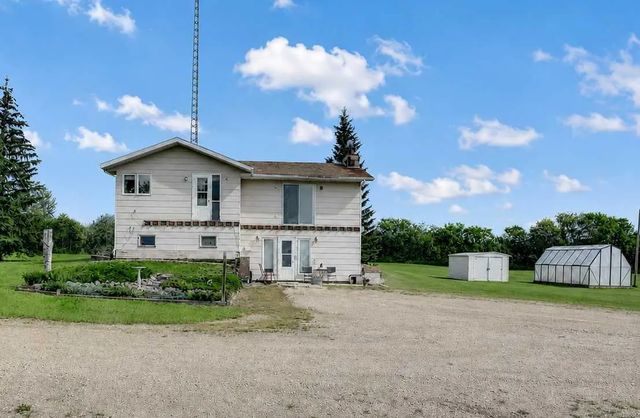 784017 Hwy 740  , Tangent