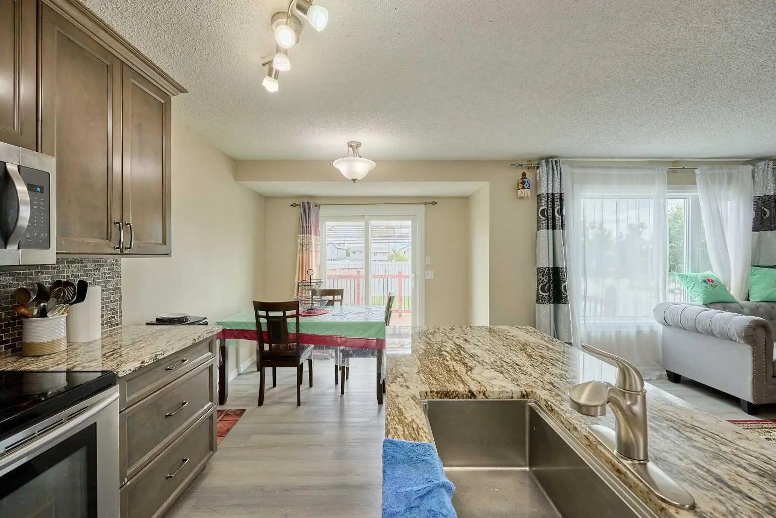 117 Douglas Ridge Circle Southeast, Calgary – Residential Detached Listing Photo 15