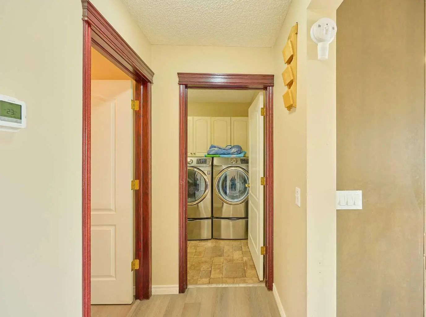 117 Douglas Ridge Circle Southeast, Calgary – Residential Detached Listing Photo 4