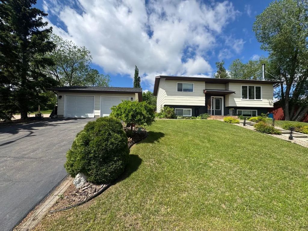 5001 45 Street , Sedgewick