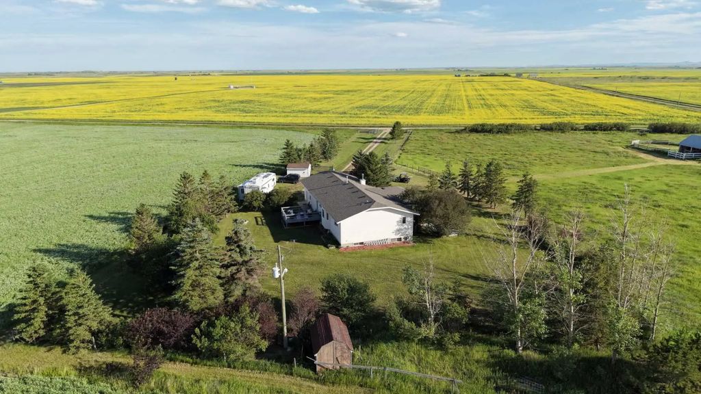 263076 Twp Rd 154  , Rural Willow Creek No. 26, M.D. of