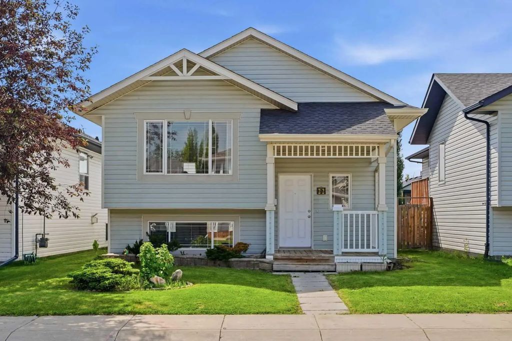 22 Lanterman Close , Red Deer