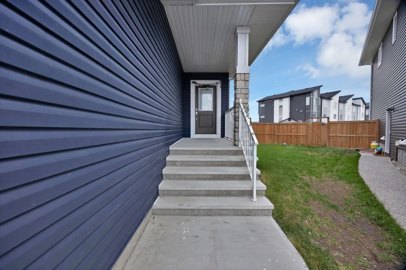 76 Red Embers Square Northeast, Calgary – Residential Detached Listing Photo 3