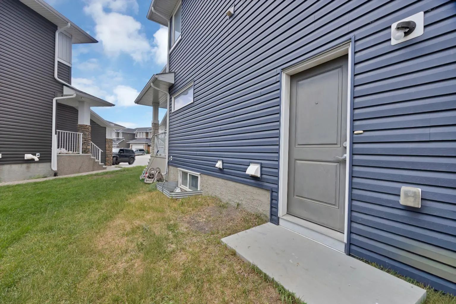 76 Red Embers Square Northeast, Calgary – Residential Detached Listing Photo 5